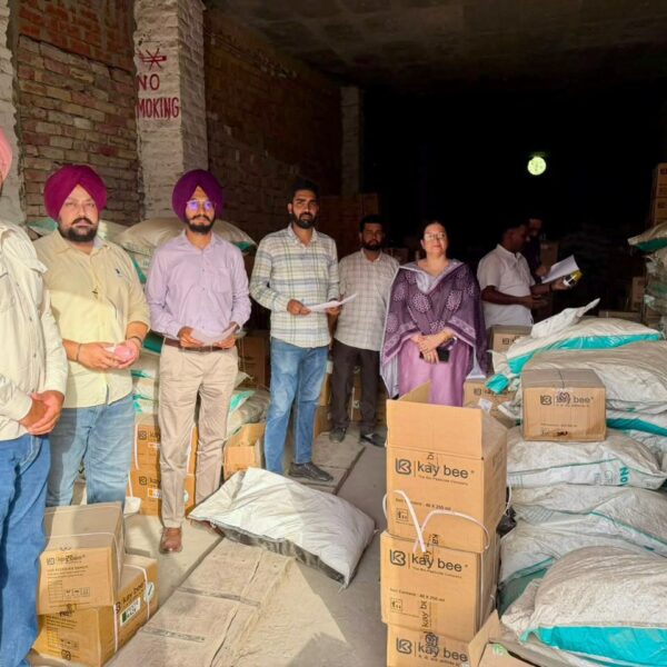 ਬਠਿੰਡਾ ਵਿੱਚ 140 ਕੁਇੰਟਲ ਗ਼ੈਰ-ਕਾਨੂੰਨੀ ਖਾਦ ਜ਼ਬਤ; ਮਹਾਰਾਸ਼ਟਰ ਅਧਾਰਤ ਫਰਮ ਖ਼ਿਲਾਫ਼ ਐਫ.ਆਈ.ਆਰ. ਦਰਜ: ਗੁਰਮੀਤ ਸਿੰਘ ਖੁੱਡੀਆਂ