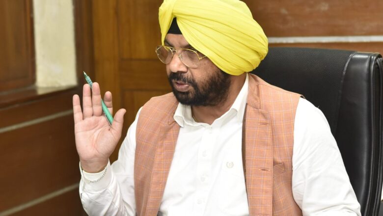ਹਰਭਜਨ ਸਿੰਘ ਈਟੀਓ ਨੇ ਪੰਜਾਬ ਭਰ ਦੇ ਸੜਕ ਵਿਕਾਸ ਕਾਰਜਾਂ ਦਾ ਲਿਆ ਜਾਇਜ਼ਾ,ਮਾਨਸੂਨ ਸੀਜ਼ਨ ਤੋਂ ਪਹਿਲਾਂ ਸਖ਼ਤੀ ਨਾਲ ਨਿਗਰਾਨੀ ਕਰਨ ਦੇ ਦਿੱਤੇ ਨਿਰਦੇਸ਼