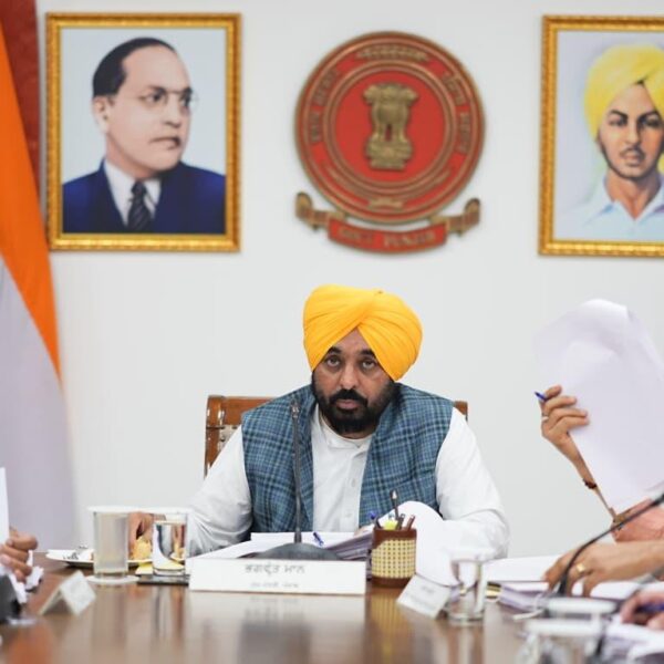 ਭਗਵੰਤ ਸਿੰਘ ਮਾਨ ਦੀ ਅਗਵਾਈ ਵਿੱਚ ਵਜ਼ਾਰਤ ਵੱਲੋਂ ਪੰਜਾਬ ਵਿੱਚ ਨੀਟ ਦੀ ਮੁੜ ਪ੍ਰੀਖਿਆ ਦੇਣ ਵਾਲੇ ਉਮੀਦਵਾਰਾਂ ਲਈ ਮੁਫ਼ਤ ਸਫ਼ਰ ਨੂੰ ਮਨਜ਼ੂਰੀ