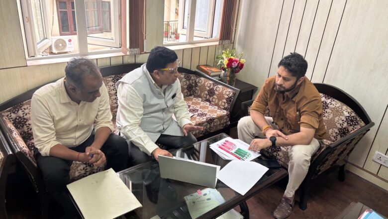 एड्स सुरक्षा अभियान से लोगों को जोड़ने और 95-95-99 लक्ष्यों को हासिल करने पर जिला-स्तरीय बैठक आयोजित, उपायुक्त ने की अध्यक्षता