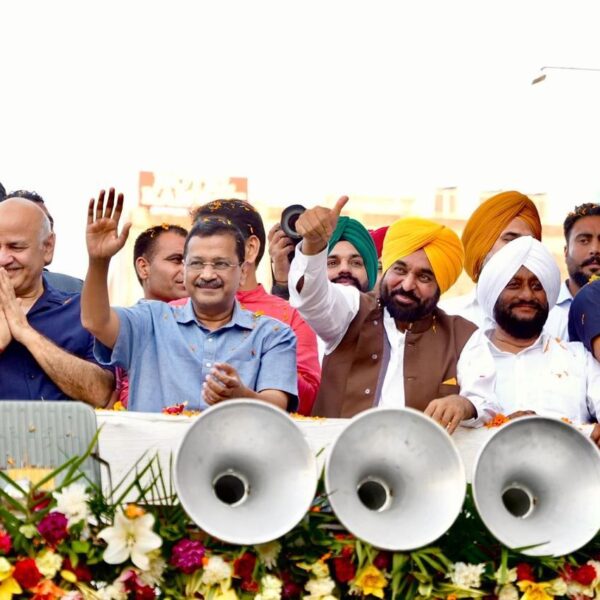 ਮੁੱਖ ਮੰਤਰੀ ਭਗਵੰਤ ਸਿੰਘ ਮਾਨ ਨੇ ਵੱਡੀ ਮਿਹਨਤ ਨਾਲ ਪੰਜਾਬ ਨੂੰ ਕਾਲੇ ਦੌਰ ਵਿੱਚੋਂ ਕੱਢਿਆ; ਹੁਣ ਸਾਨੂੰ ਚੰਗੇ ਕੰਮਾਂ ਨੂੰ ਰੁਕਣ ਨਹੀਂ ਦੇਣਾ ਚਾਹੀਦਾ: ਅਰਵਿੰਦ ਕੇਜਰੀਵਾਲ