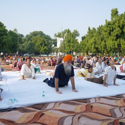 ਅੰਤਰਰਾਸ਼ਟਰੀ ਯੋਗ ਦਿਵਸ ਮੌਕੇ ਸਪੀਕਰ ਸੰਧਵਾਂ,  ਵਿਧਾਇਕ ਸੇਖੋਂ ਤੇ ਡੀ ਸੀ ਨੇ ਕੀਤਾ ਯੋਗ ਅਭਿਆਸ