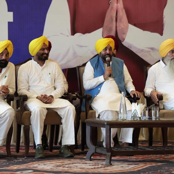 ਮੁੱਖ ਮੰਤਰੀ ਭਗਵੰਤ ਸਿੰਘ ਮਾਨ ਵੱਲੋਂ 15 ਅਗਸਤ ਤੋਂ ਸਰਪੰਚਾਂ ਲਈ 10,000 ਰੁਪਏ ਮਾਸਿਕ ਮਾਣਭੱਤੇ ਦਾ ਐਲਾਨ