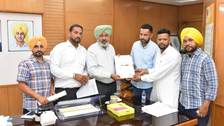 ਭਗਵੰਤ ਮਾਨ ਸਰਕਾਰ ਵੱਲ਼ੋਂ ਸਿੱਖਿਆ ਅਤੇ ਬਿਜਲੀ ਵਿਭਾਗਾਂ ਨੂੰ ਮੁਲਾਜ਼ਮਾਂ ਦੀਆਂ ਮੰਗਾਂ ਹੱਲ ਕਰਨ ਦੀ ਪ੍ਰਕਿਰਿਆ ‘ਚ ਤੇਜ਼ੀ ਲਿਆਉਣ ਦੇ ਨਿਰਦੇਸ਼: ਹਰਪਾਲ ਸਿੰਘ ਚੀਮਾ