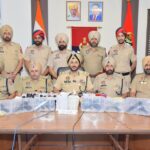 ਸਰਹੱਦ ਪਾਰੋਂ ਚੱਲ ਰਹੇ ਤਸਕਰੀ ਮਾਡਿਊਲ ਨਾਲ ਜੁੜੇ ਦੋ ਵਿਅਕਤੀ 6 ਅਧੁਨਿਕ ਪਿਸਤੌਲਾਂ, 1 ਕਿਲੋ ਹੈਰੋਇਨ, 10 ਹਜ਼ਾਰ ਰੁਪਏ ਦੀ ਡਰੱਗ ਮਨੀ ਸਮੇਤ ਕਾਬੂ