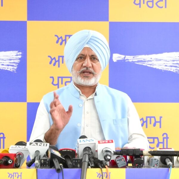 ਕਾਂਗਰਸ, ਭਾਜਪਾ ਅਤੇ ਅਕਾਲੀ ਦਲ ਨੇ ਸੀਐਮ ਭਗਵੰਤ ਸਿੰਘ ਮਾਨ ਨੂੰ ਘੇਰਨ ਲਈ ‘ਟੀਮ ਏ, ਬੀ, ਸੀ’ ਬਣਾ ਲਈ ਹੈ ਕਿਉਂਕਿ ਉਨ੍ਹਾਂ ਕੋਲ ਆਪ ਸਰਕਾਰ ਦੇ ਕੰਮਾਂ ਦਾ ਕੋਈ ਜਵਾਬ ਨਹੀਂ ਹੈ: ਬਲਤੇਜ ਪੰਨੂ
