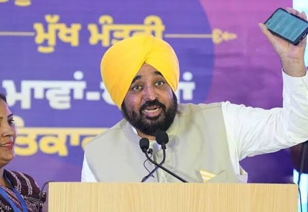ਭਲਾਈ ਯੋਜਨਾ ਤੋਂ ਅੱਗੇ: ਕਿਵੇਂ ‘ਮੁੱਖ ਮੰਤਰੀ ਮਾਵਾਂ ਧੀਆਂ ਸਤਿਕਾਰ ਯੋਜਨਾ’ ਬਣੀ ਪੰਜਾਬ ਦਾ ਨਵਾਂ ਸੋਸ਼ਲ ਮੀਡੀਆ ਟ੍ਰੈਂਡ
