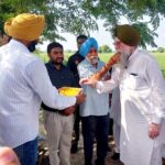 ਸਪੀਕਰ ਨੇ ਪਿੰਡ ਸੰਧਵਾਂ ਵਿਖੇ ਰਸਤੇ ਦੀ ਉਸਾਰੀ ਦਾ ਕੰਮ ਸ਼ੁਰੂ ਕਰਵਾਇਆ