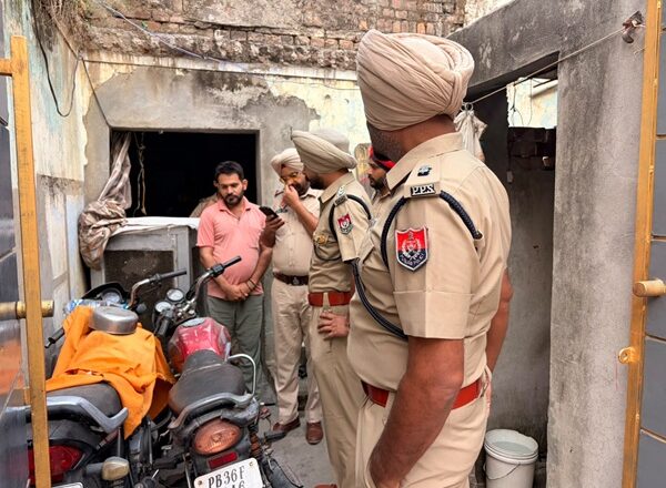 ਮਲੇਰਕੋਟਲਾ ਪੁਲਿਸ ਵੱਲੋਂ ਸਾਰੇ 7 ਡਰੱਗ ਹੌਟਸਪੌਟਾਂ ’ਤੇ CASO; 15 ਸ਼ੱਕੀ ਵਿਅਕਤੀ ਰਾਊਂਡਅੱਪ