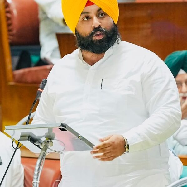 ਪੰਜਾਬ ਵਿਧਾਨ ਸਭਾ ਵੱਲੋਂ ਕੇਂਦਰ ਸਰਕਾਰ ਨੂੰ ਸ੍ਰੀ ਕਰਤਾਰਪੁਰ ਸਾਹਿਬ ਲਾਂਘਾ ਮੁੜ ਖੋਲ੍ਹਣ ਅਤੇ ਸਿੱਖ ਸੰਗਤ ਲਈ ਨਿਰਵਿਘਨ ਦਰਸ਼ਨਾਂ ਦੀ ਸਹੂਲਤ ਯਕੀਨੀ ਬਣਾਉਣ ਦੀ ਅਪੀਲ