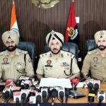ਸਰਹੱਦ ਪਾਰੋਂ ਚੱਲ ਰਹੇ ਤਸਕਰੀ ਨੈੱਟਵਰਕਾਂ ਨਾਲ ਸਬੰਧਤ ਚਾਰ ਮੁਲਜ਼ਮ 10 ਕਿੱਲੋ ਹੈਰੋਇਨ ਅਤੇ 10 ਪਿਸਤੌਲਾਂ ਸਣੇ ਕਾਬੂ