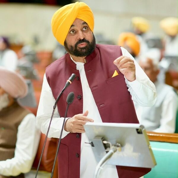 ‘ਵੋਟ-ਚੋਰੀ’ ਲੋਕਤੰਤਰ ਲਈ ਗੰਭੀਰ ਖ਼ਤਰਾ; ਐੱਸ.ਆਈ.ਆਰ. ਨੂੰ ਤੁਰੰਤ ਰੱਦ ਕੀਤਾ ਜਾਵੇ: ਮੁੱਖ ਮੰਤਰੀ ਭਗਵੰਤ ਸਿੰਘ ਮਾਨ
